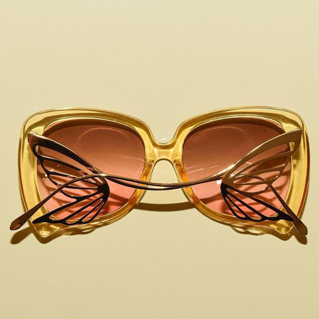 back shot peach 1970s Vintage Style Butterfly Gold Design Ultra Oversized Sunglasses
